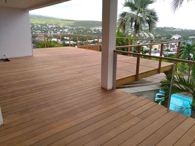 Caillebotis en bois Itauba à La Réunion