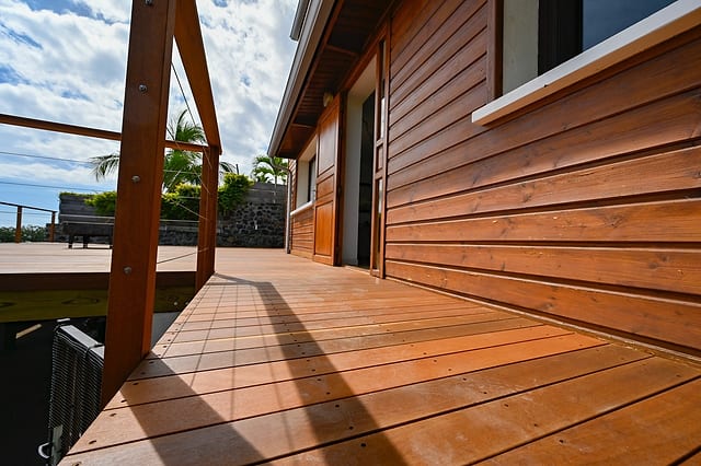 Caillebotis en bois Itauba à La Réunion