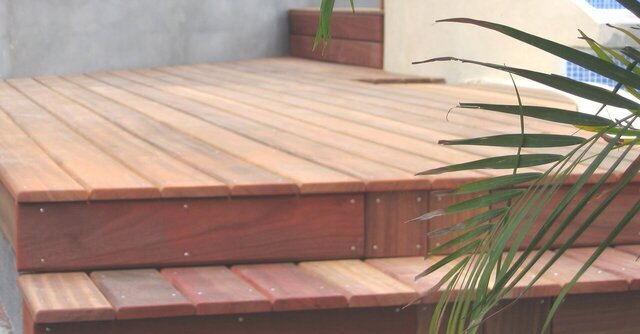 Caillebotis en bois Padouk à La Réunion