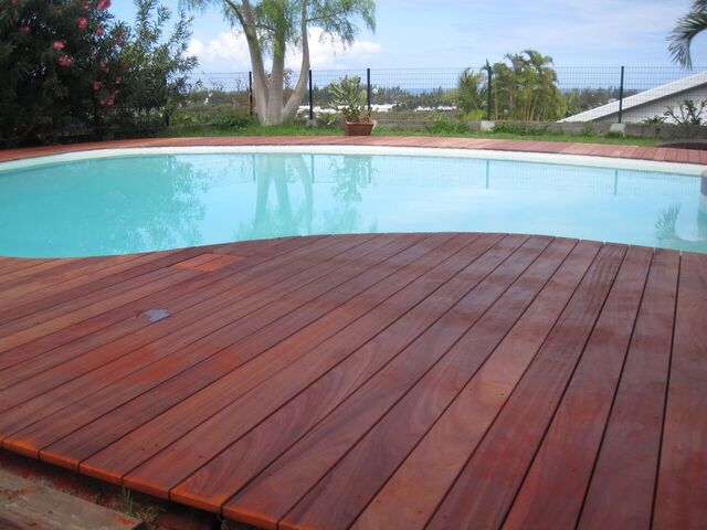 Caillebotis en bois Padouk à La Réunion