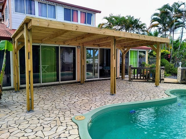 Caillebotis en bois Pergola à La Réunion